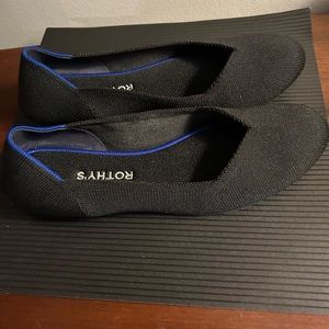 Rothys almond toe black flats size 10
